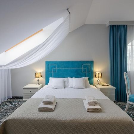 Hotel Lord Radom Buitenkant foto