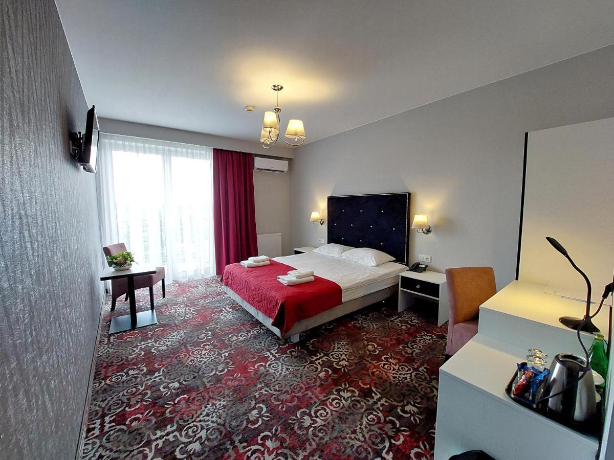 Hotel Lord Radom Buitenkant foto