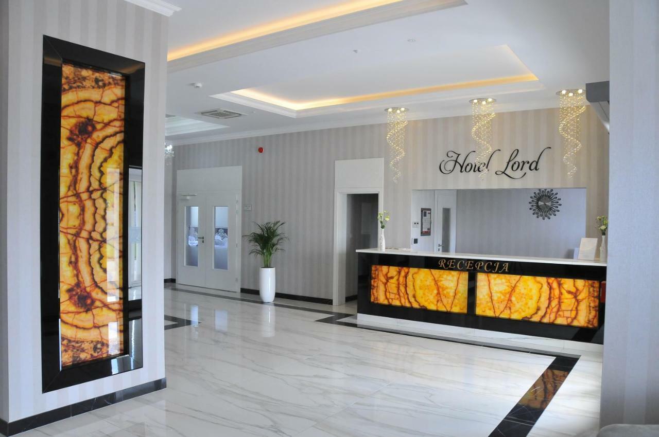 Hotel Lord Radom Buitenkant foto